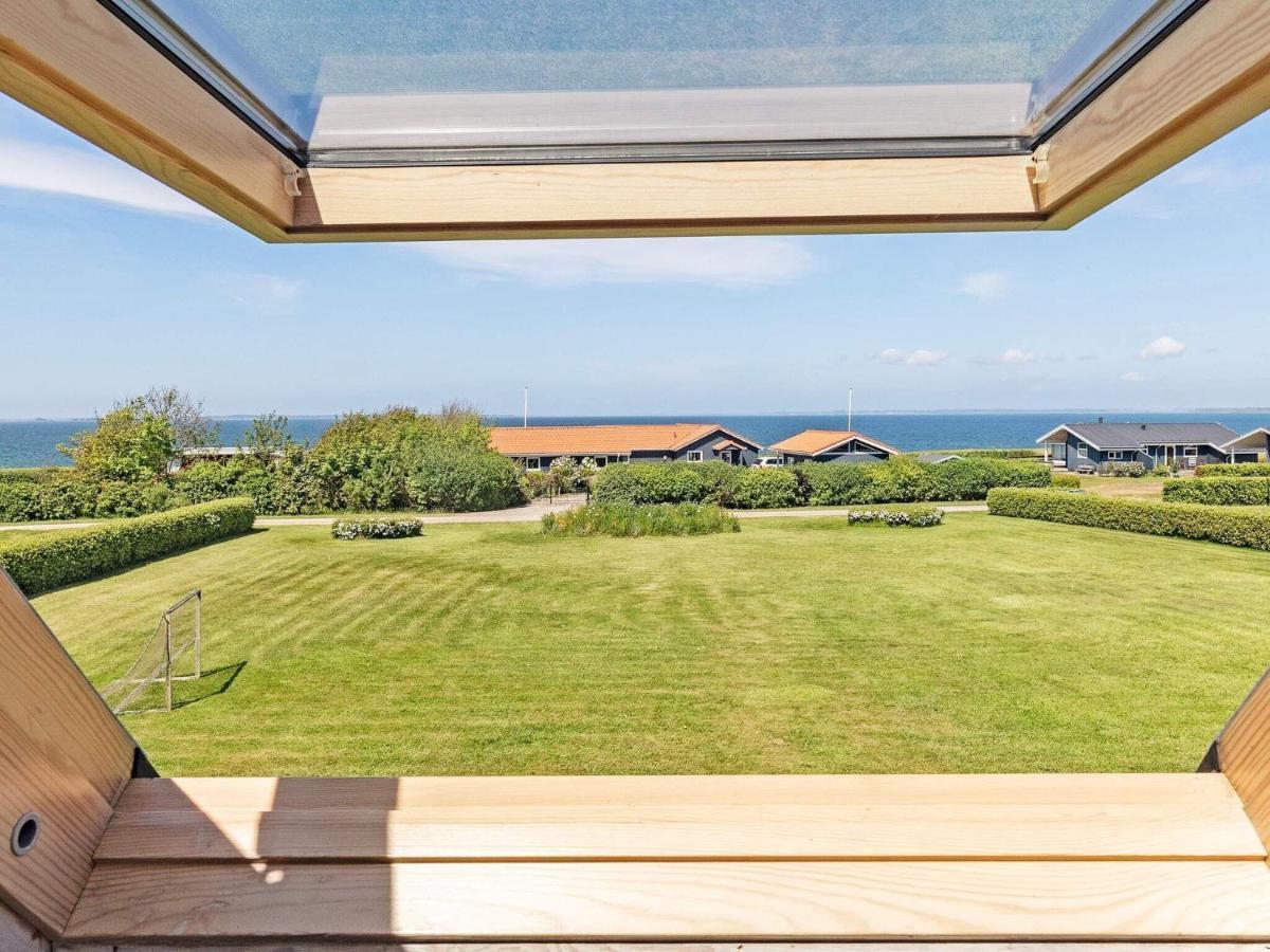 10 Person Holiday Home In Vinderup エクステリア 写真